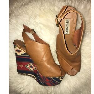 Tribal Print Leather Wedges size 8, Steve Madden